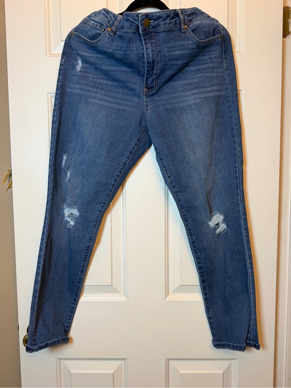 d. jeans Women's Distressed Dark Blue Skinny Jeans